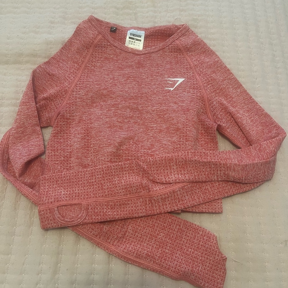Pink gymshark crop top